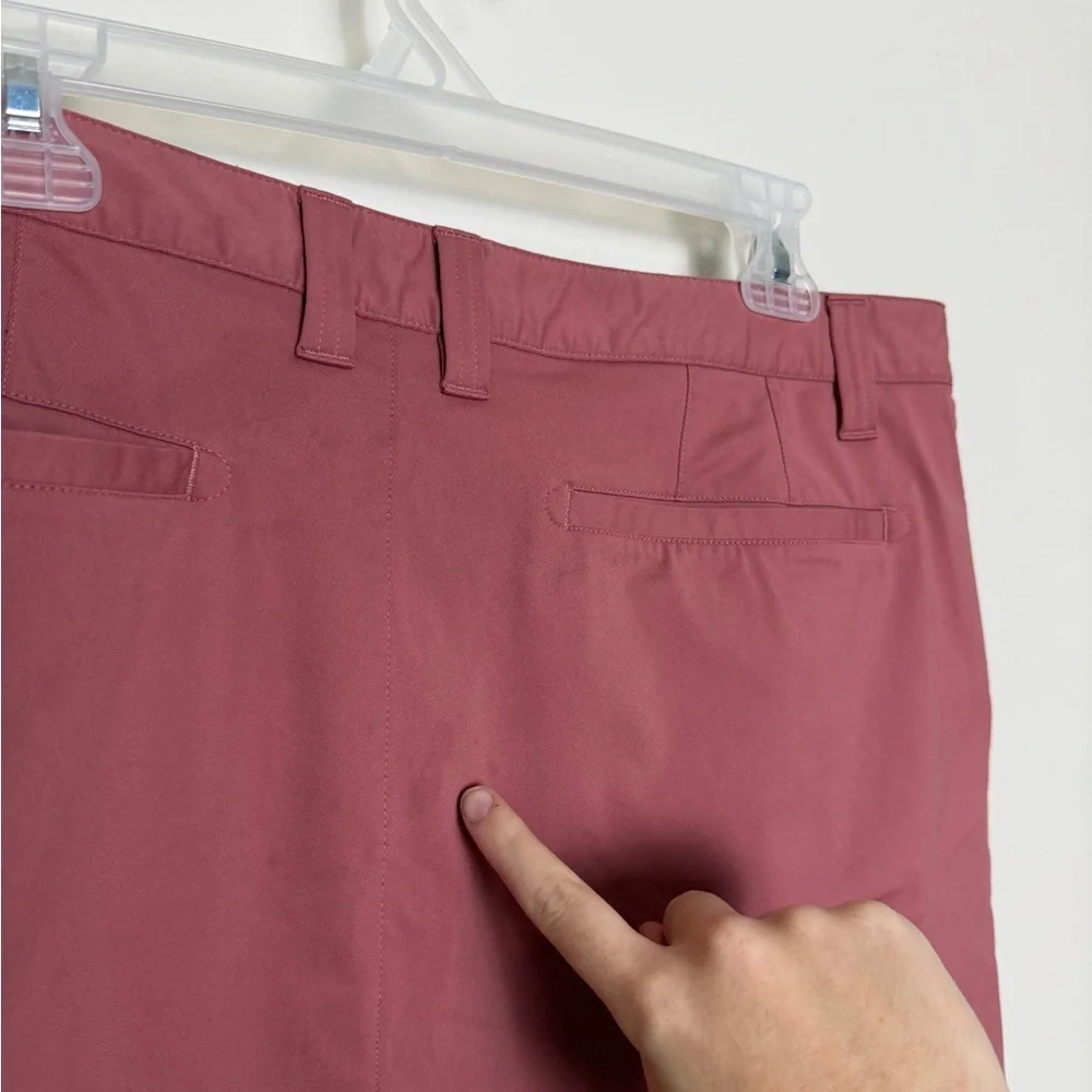 Rhone Commuter 9 Inch Shorts Men's Nantucket Red Flex Knit Size 36 redwood trail